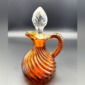 SOLD Cruet in the Alpha Swirl Pattern – Elson Glass Co Small Vintage 4.5”